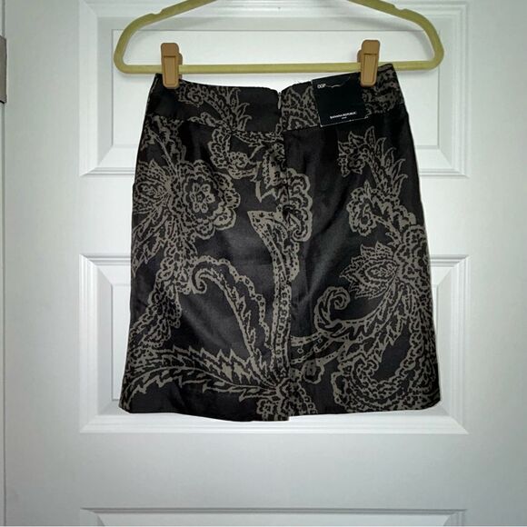 New, Banana Republic Paisley Print Pencil Skirt - Picture 6 of 6